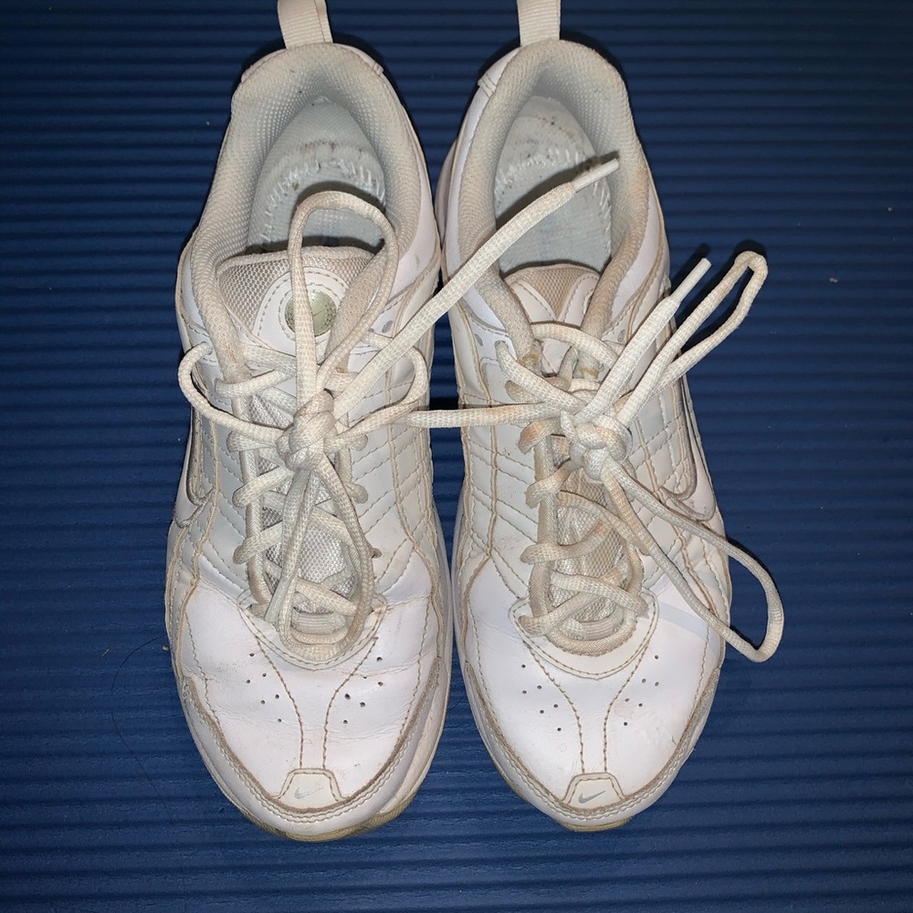 vintage nike shoes